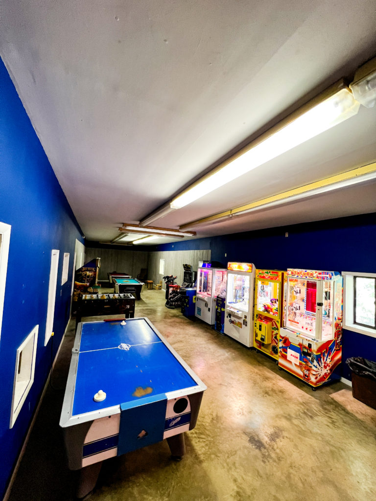 Endless Caverns RV Resort Game Room